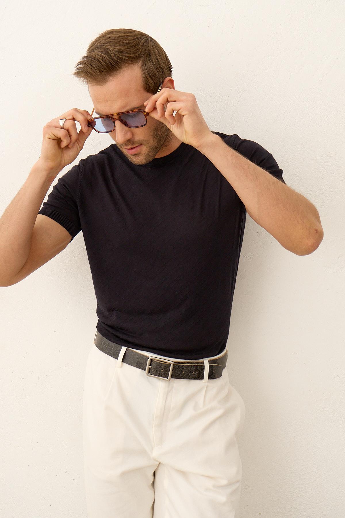 Erkek Çizgili Bisiklet Yaka Slim-Fit İnce Triko TişörtKoyu Lacivert 5013DNGR