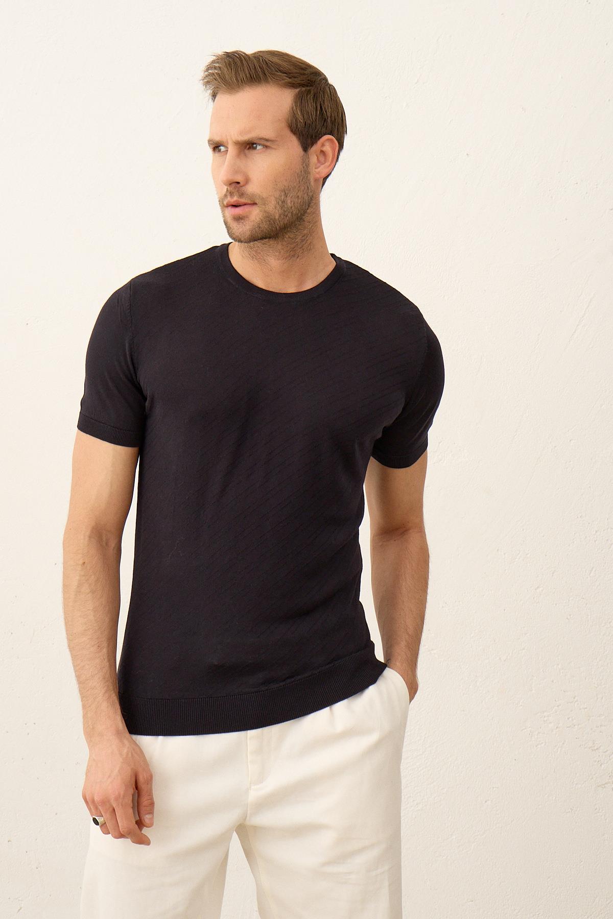 Erkek Çizgili Bisiklet Yaka Slim-Fit İnce Triko TişörtKoyu Lacivert 5013DNGR