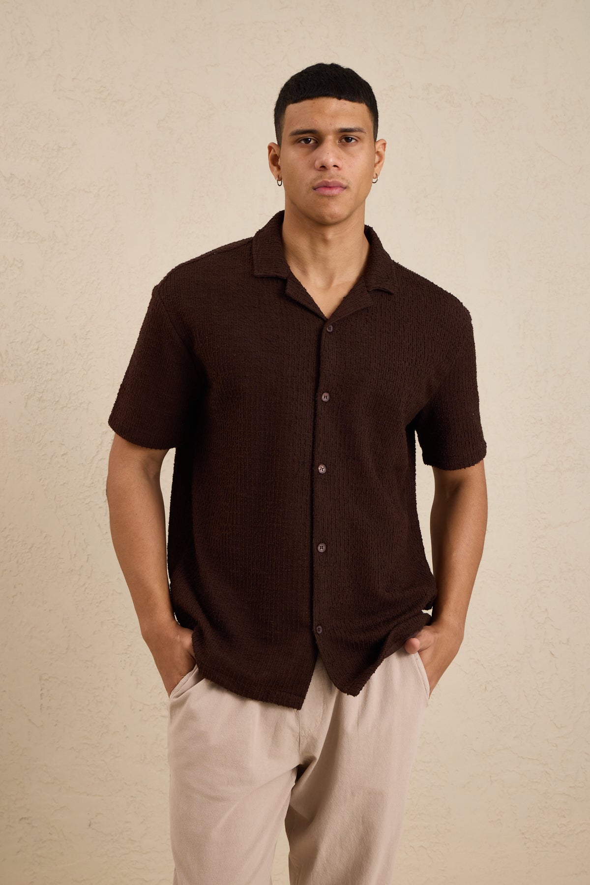 Erkek Teknik Kumaş Jakarlı Gömlek Kahverengi