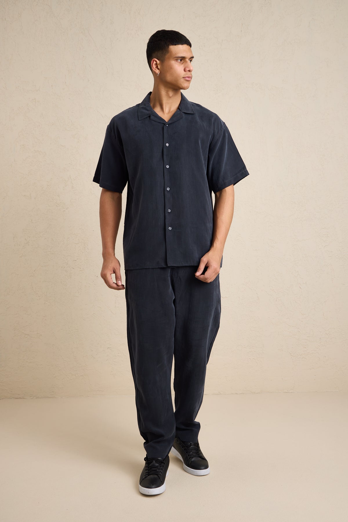 Erkek Modal Kumaş Pantolon Gömlek Takım Siyah