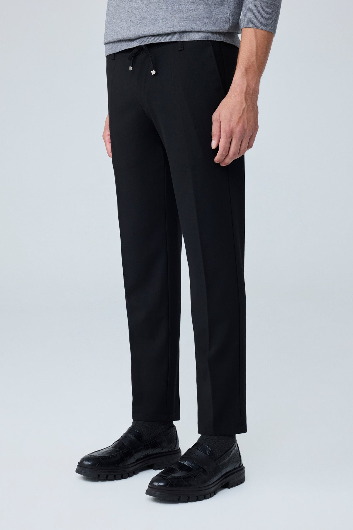 Erkek Comfort Fit Siyah Jogger Pantolon | Esnek Kumaş Günlük Rahat Kesim – 169DNGR