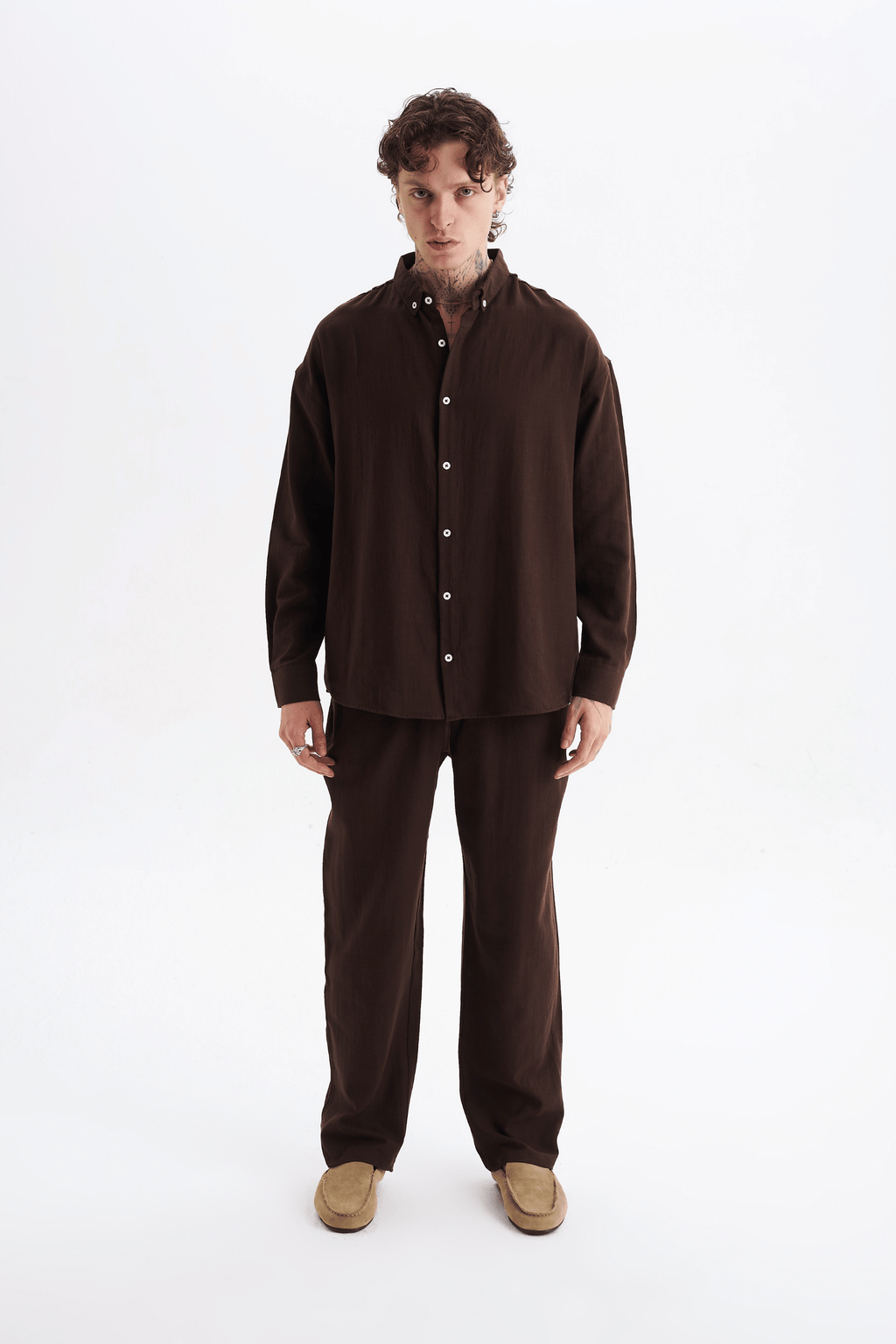 Erkek %100 Pamuklu Keten Görünümlü Pantolon Gömlek Takım Kahverengi