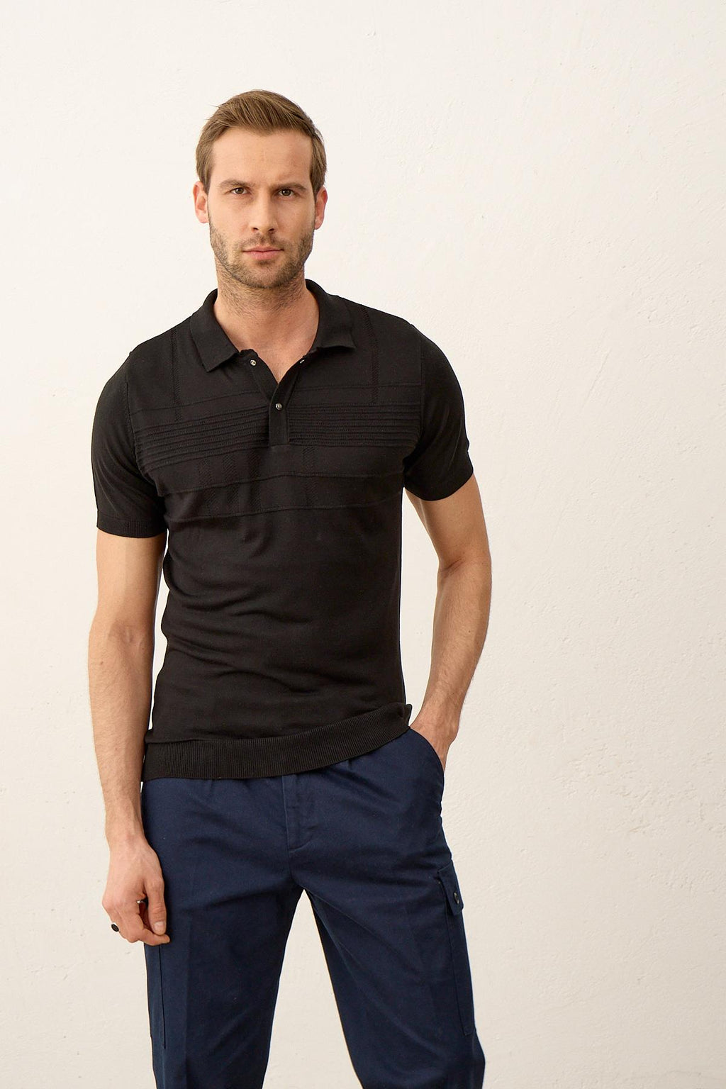 Erkek Çizgi Desenli Slim-Fit Yazlık Triko T-shirt Siyah 5003DNGR