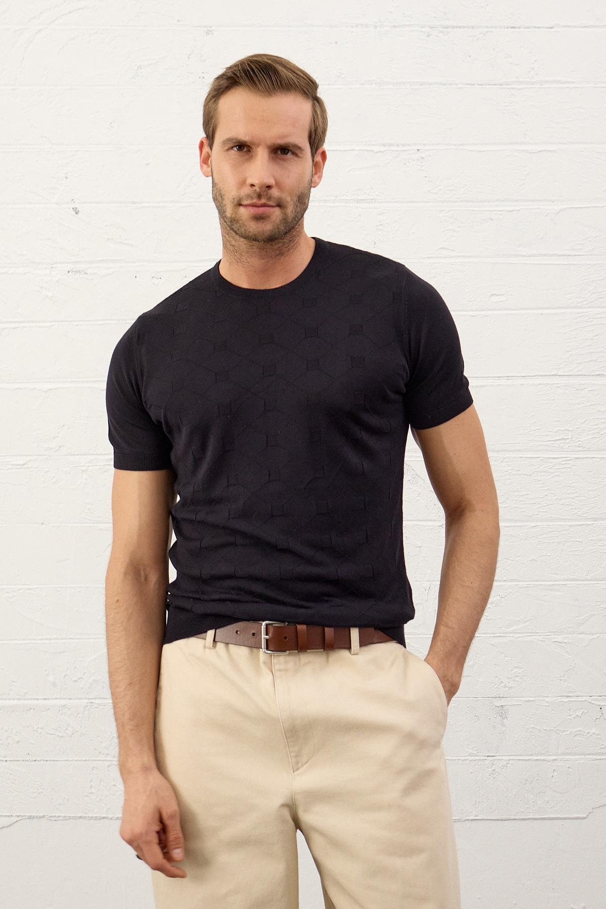 Erkek Kare Desenli Slim-Fit Yazlık Triko T-shirt Koyu Lacivert 5020DNGR