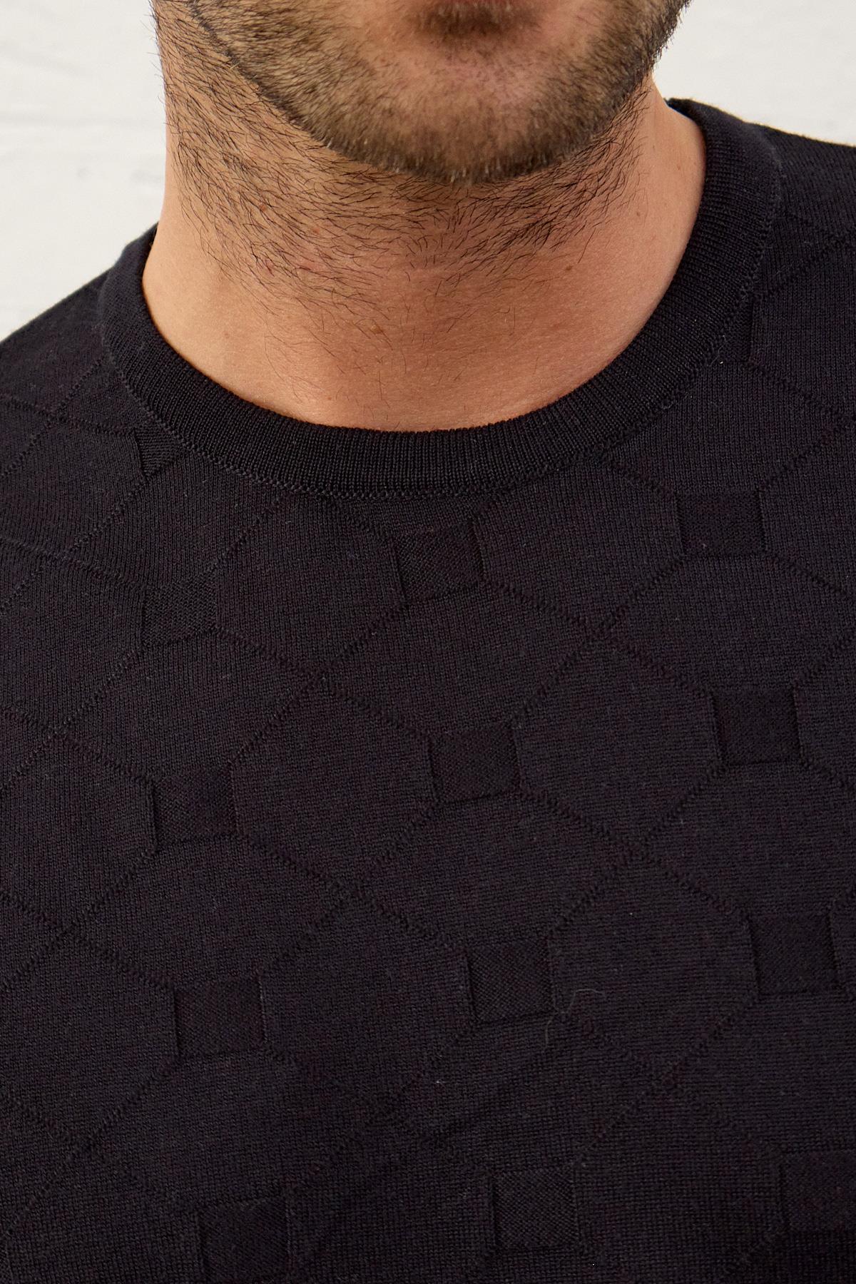 Erkek Kare Desenli Slim-Fit Yazlık Triko T-shirt Koyu Lacivert 5020DNGR