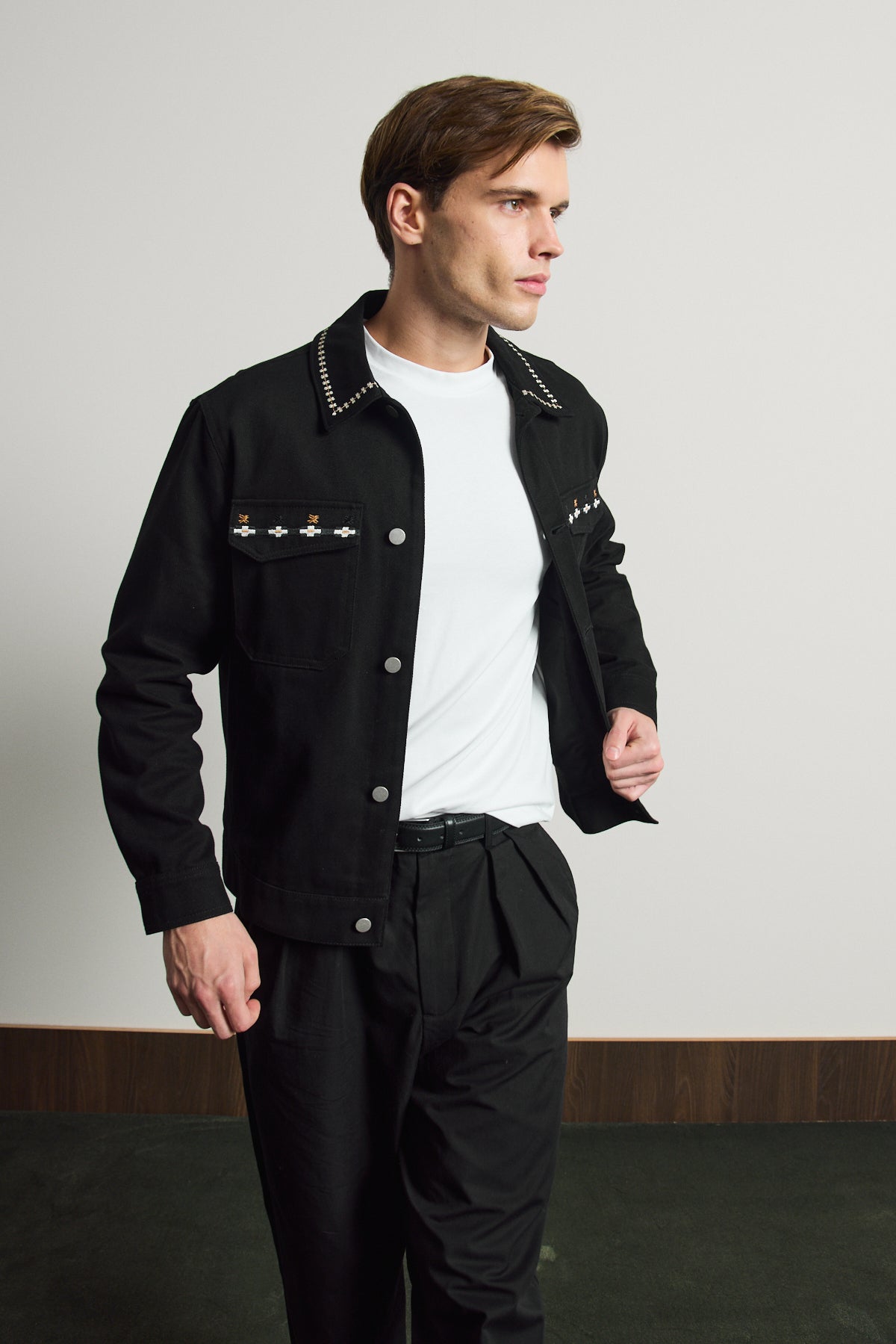 Erkek Nakışlı Denim Ceket Siyah