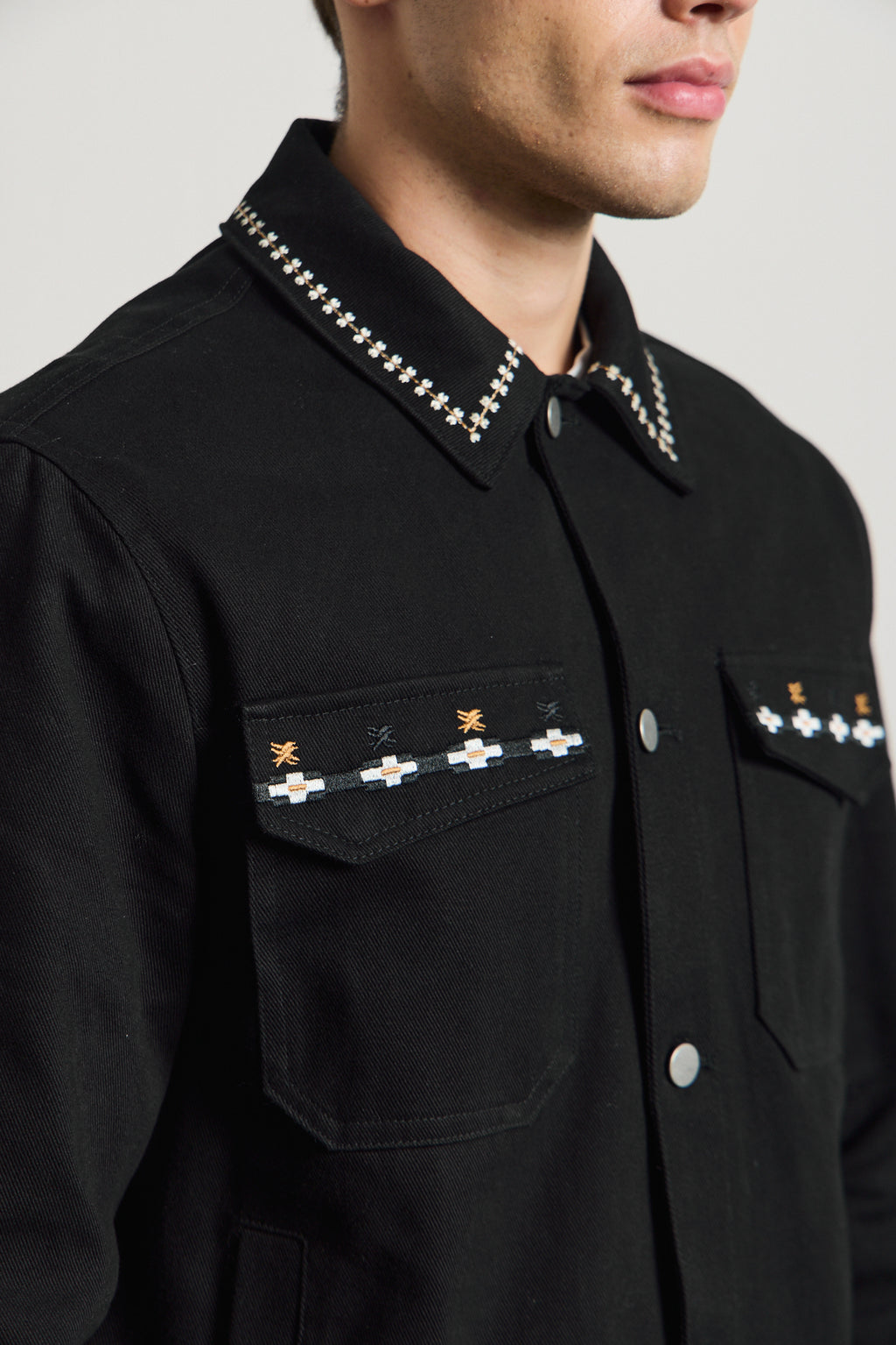 Erkek Nakışlı Denim Ceket Siyah