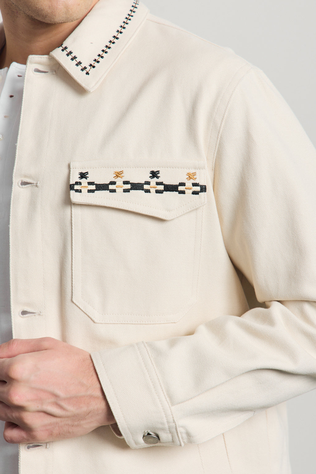 Erkek Nakışlı Denim Ceket Bej