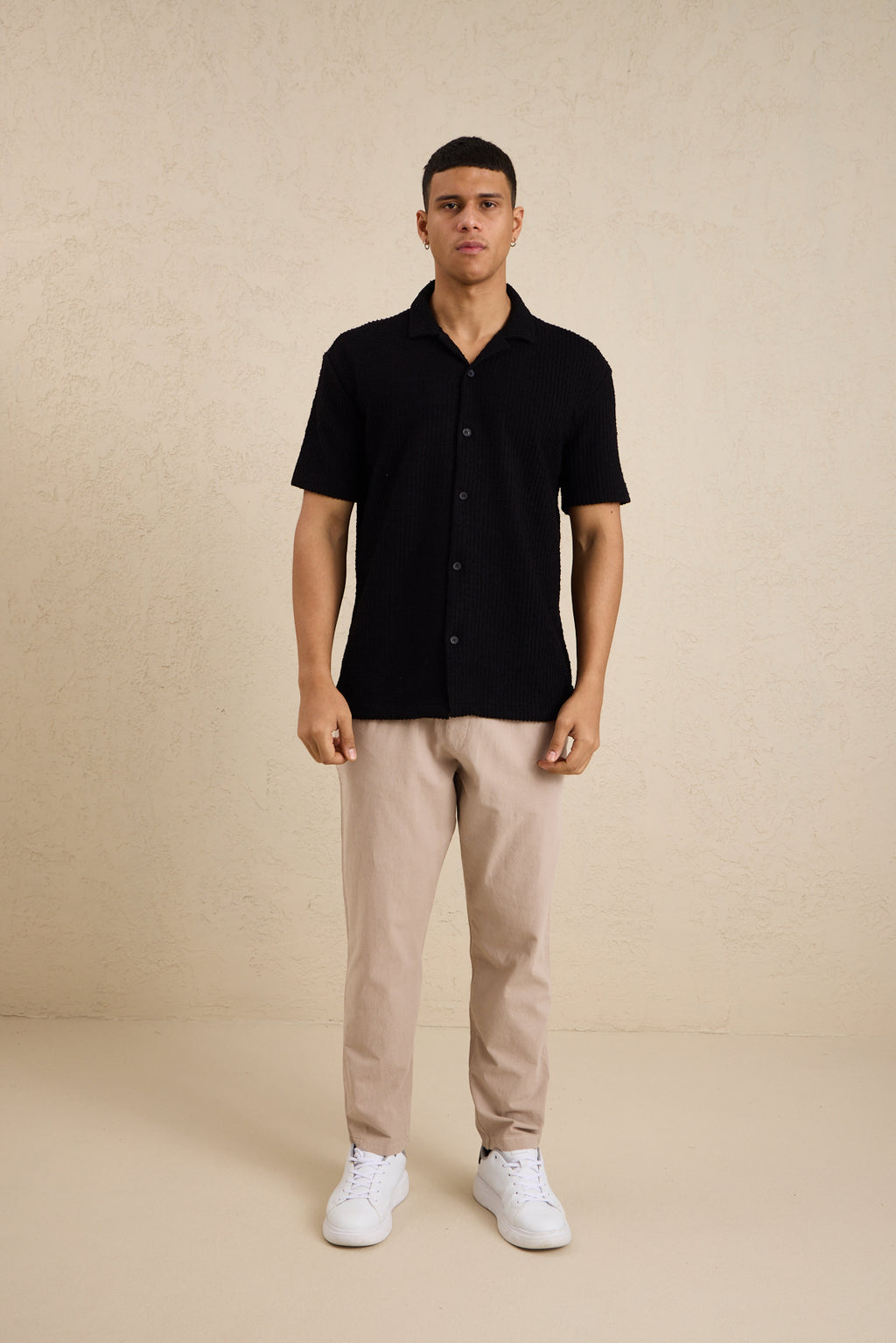 Erkek Teknik Kumaş Jakarlı Gömlek Siyah