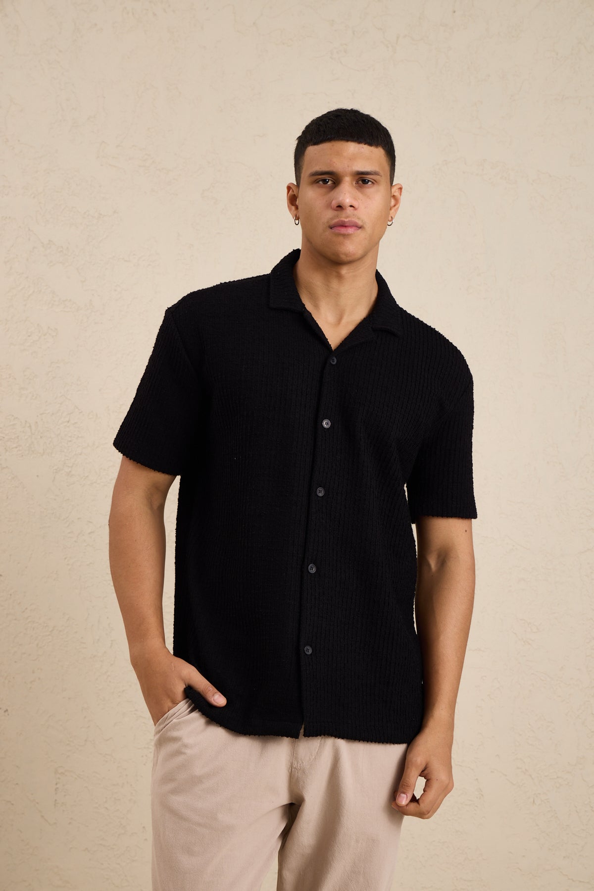 Erkek Teknik Kumaş Jakarlı Gömlek Siyah