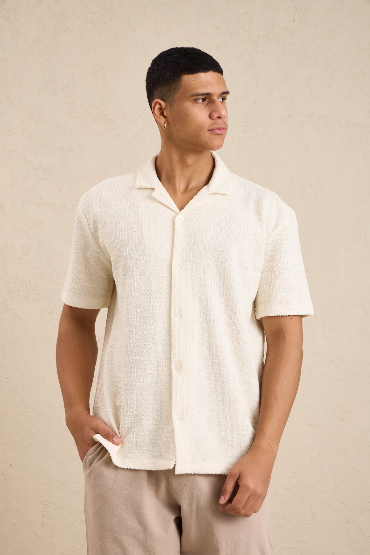 Erkek Teknik Kumaş Jakarlı Gömlek Ekru