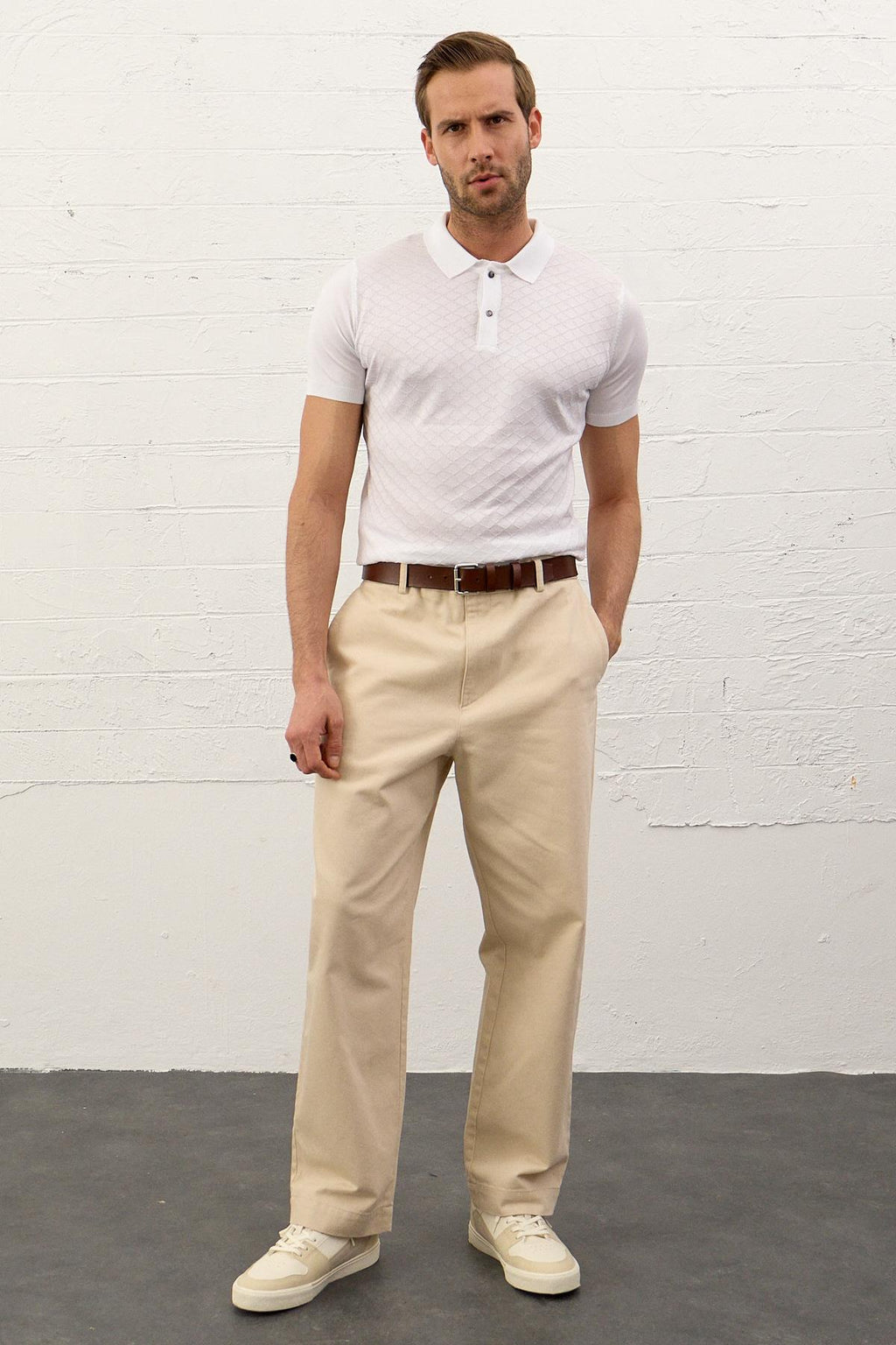 Erkek Yumuşak Dokulu Slim-Fit Polo Yaka İnce Triko T-shirt Beyaz 5008DNGR